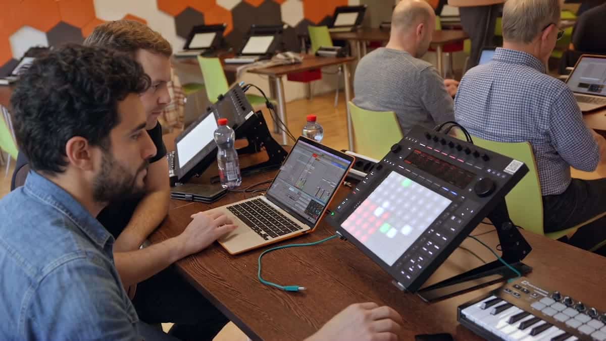 Teamsong Workshop bei School of Sound
